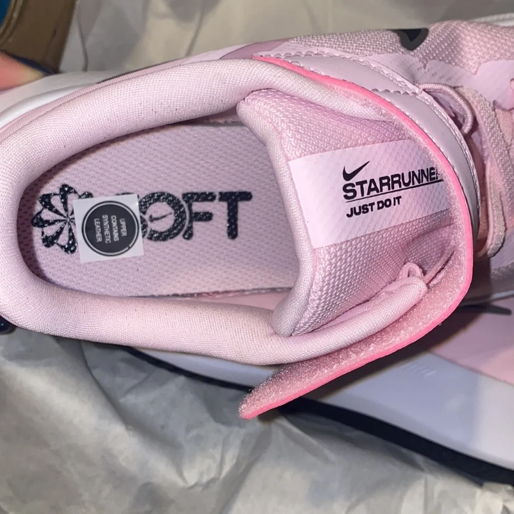 Nike star runner 3y pink ( NEW )